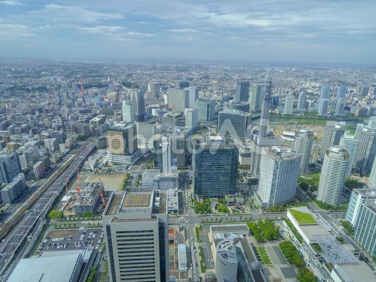 【神奈川県】横浜ランドマークタワーから見た横浜駅周辺 横浜駅,横浜,みなとみらいの写真素材