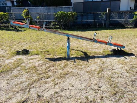 シーソー 遊具,公園,遊ぶの写真素材