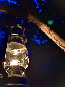 ぶら下がるランタン ランタン,キャンプ,デイキャンプの写真素材