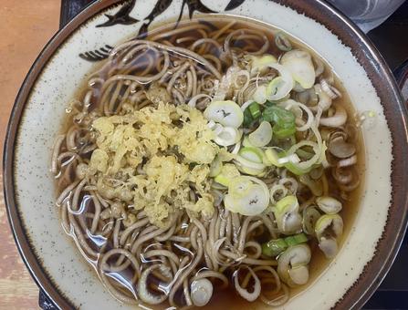 たぬきそば 揚げ玉 温そば たぬきそば 揚げ玉 温そばの写真