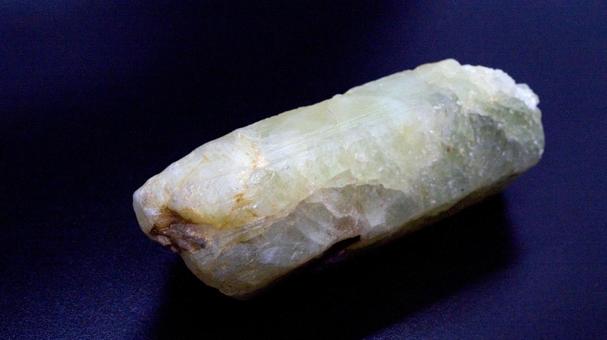 アクアマリン原石のマクロ撮影 アクアマリン,原石,鉱石の写真素材