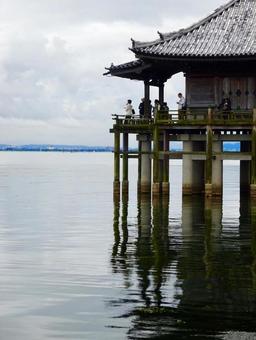 Photo, floating church, lake biwa, shiga prefecture, 