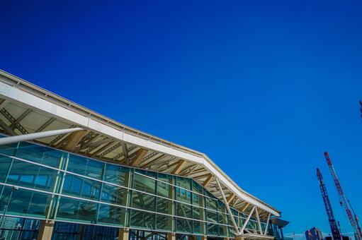 高輪ゲート駅ガラス屋根 駅舎,ガラス壁,屋根の写真素材
