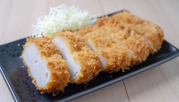 美味しそうなメンチカツ 美味しそうなメンチカツの写真