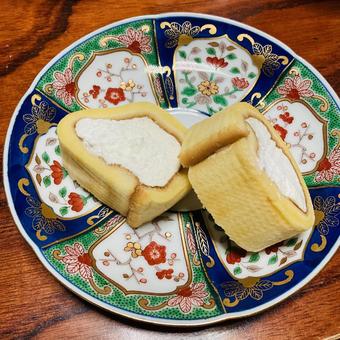 生クリームだわっぷりロールケーキ 生クリームだわっぷりロールケーキ 生クリーム,ロールケーキ,ケーキの写真素材