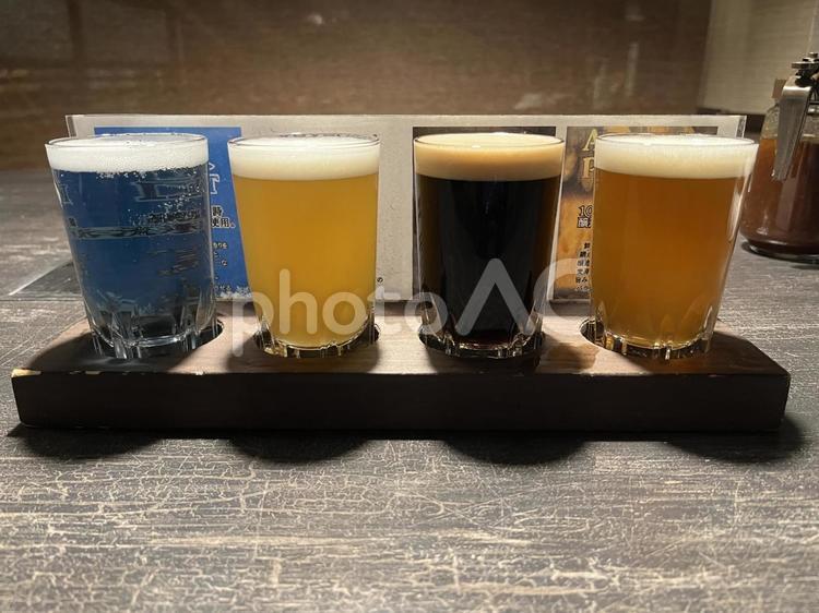 クラフトビール ビール,飲み比べ,北海道の写真素材