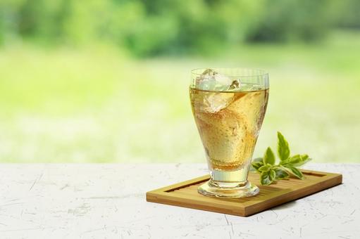 キンキンに冷えた麦茶 キンキンに冷えた麦茶 麦茶,お茶,日本茶の写真素材