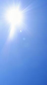 太陽と青空 太陽と青空の写真