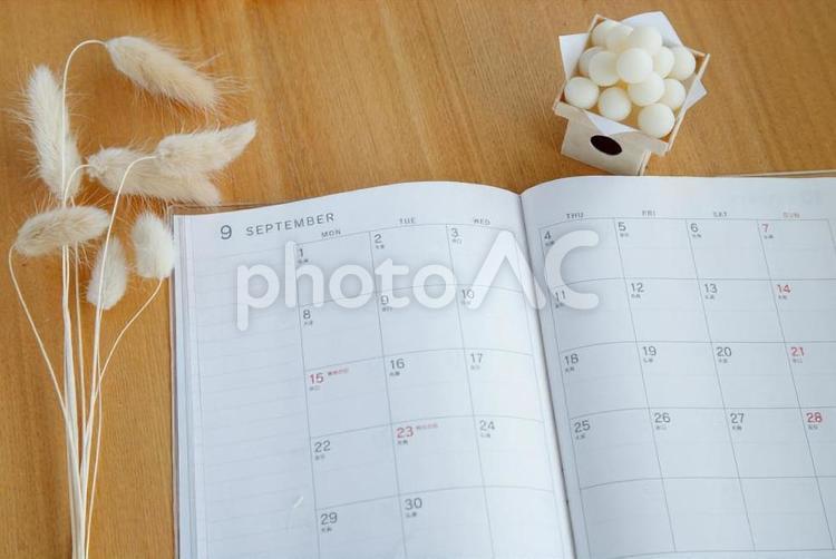 9月のカレンダーとお月見団子の飾り ９月,秋,お月見団子の写真素材