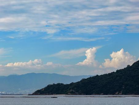 海 海 積乱雲,大きな雲,海の写真素材