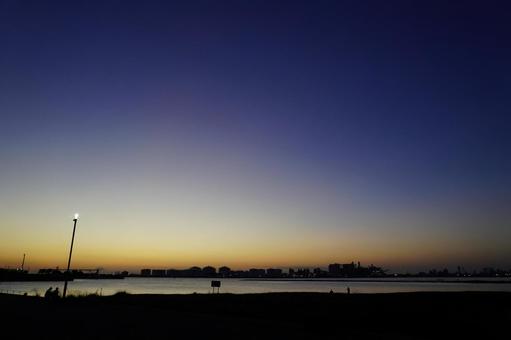 夕暮れ 千葉みなと,夕景,日暮れの写真素材