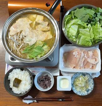 こまち昆布ご飯、鶏肉の白菜鍋などの夕食 夕食,あきたこまち,昆布の写真素材