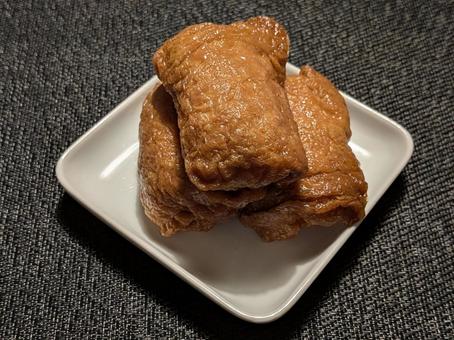 文化の日のテイクアウトのいなり寿司 稲荷寿司,テイクアウト,油揚げの写真素材