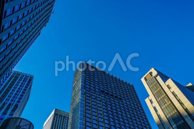 新宿のビル群と秋の空 新宿,秋空,秋の写真素材