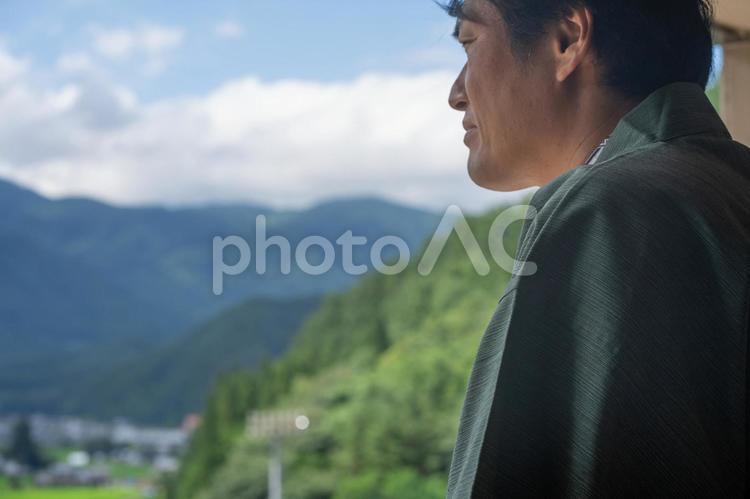 温泉旅行にきた男性 温泉,旅行,男性の写真素材
