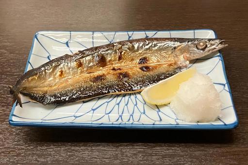 さんまの塩焼き さんまの塩焼き さんまの塩焼き,さんま,焼き魚の写真素材