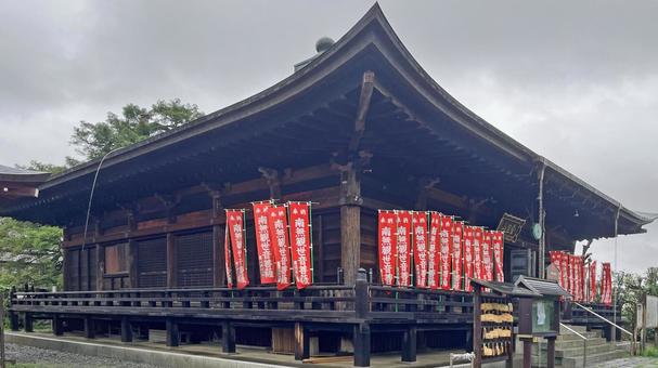 坂東33観音 07番 光明寺 雨と観音堂 坂東33観音 07番 光明寺 雨と観音堂 光明寺,金目山,本堂の写真素材