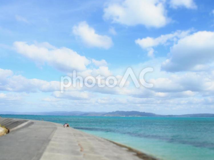 沖縄の青い空と青い海 沖縄,夏,浜の写真素材
