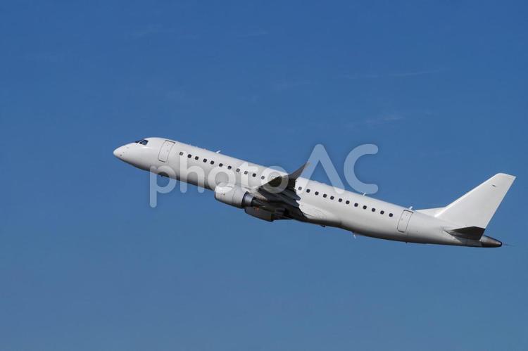 飛行機と青空 飛行機,青空,旅客機の写真素材
