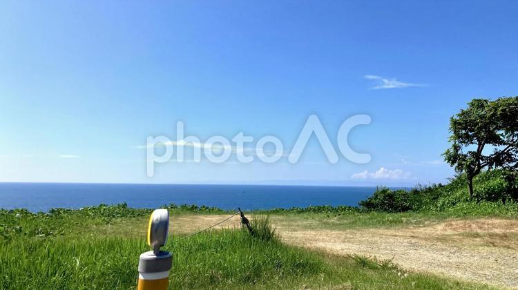 海のそばの行き止まり 8月,9月,海の写真素材