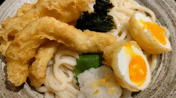 うどん うどん,とり天,鶏天の写真素材