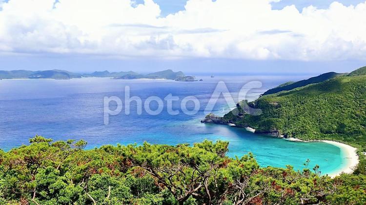 慶良間諸島渡嘉敷島の照山展望台からの風景 照山,渡嘉敷,海の写真素材