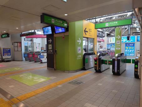 五反田駅改札/東急池上線/JR山手線 五反田駅,東急,池上線の写真素材