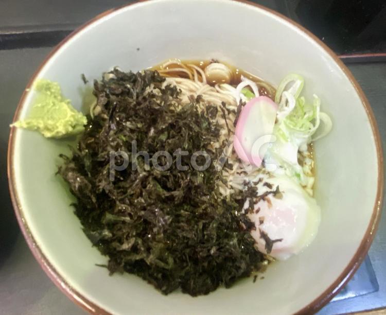 岩のりそば　冷やしそば　わさび　かまぼこ 岩のりそば,そば,冷やしそばの写真素材