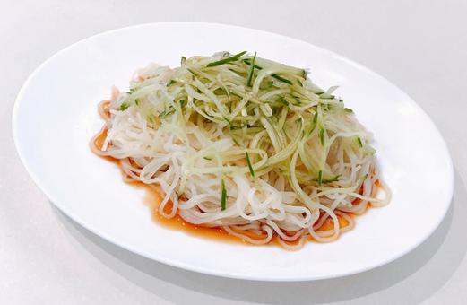 冷やし中華 冷やし中華 冷やし中華,麺,胡瓜の写真素材