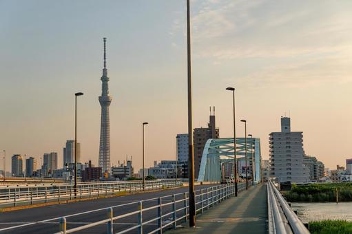 葛飾区 四つ木橋の夕景(東京) 葛飾区 四つ木橋の夕景(東京) 葛飾区,墨田区,橋の写真素材