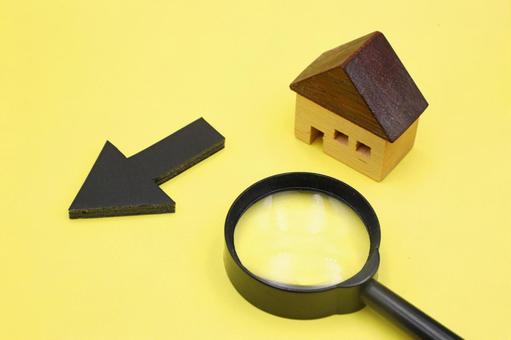 不動産価値下落のイメージ 不動産価値下落のイメージ 不動産投資,投資,不動産の写真素材