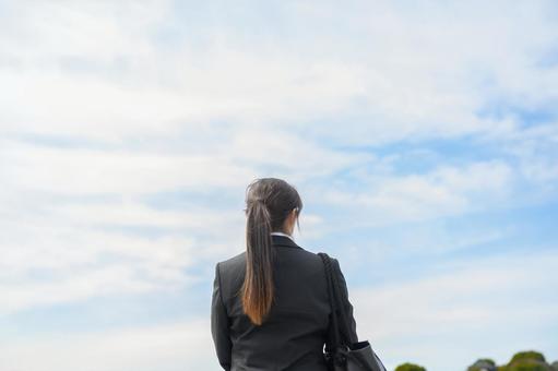 空を見る女性 空を見る女性 ビジネス,女性,ビジネスウーマンの写真素材