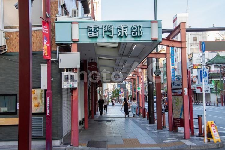 浅草の街並み 浅草,雷門,商店街の写真素材
