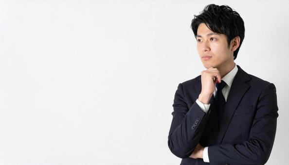 考える男性 考える男性の写真