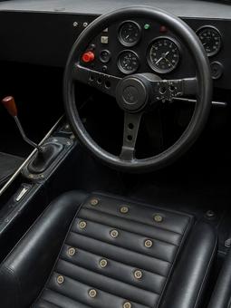 レーシングカーのコックピット レーシングカーのコックピット 車,レーシングカー,クラシックカーの写真素材
