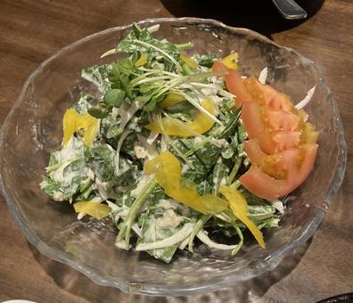 ほうれん草とツナのサラダ サラダ,野菜,食事の写真素材