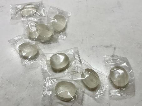 沢山のハッカ飴 沢山のハッカ飴 キャンディー,あめ,お菓子の写真素材
