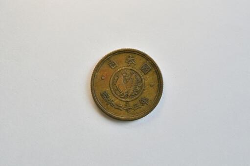 穴なし5円硬貨 5円,穴なし,古いの写真素材