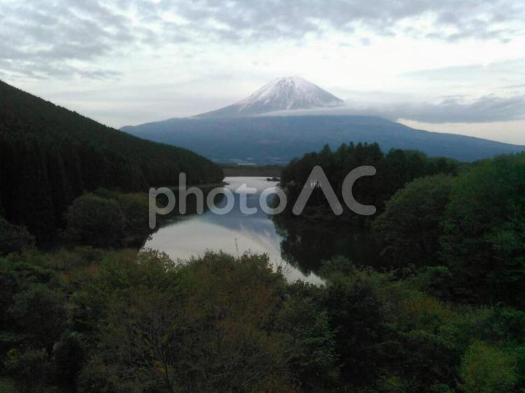 田貫湖と富士８ 秋,富士山,テクスチャの写真素材