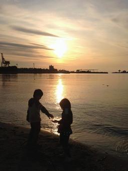 Sunset Brother and Sister, JPG Sunset Brother and Sister, JPG