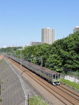 都営新宿線の電車 都営新宿線の電車 鉄道,風景,線路の写真素材