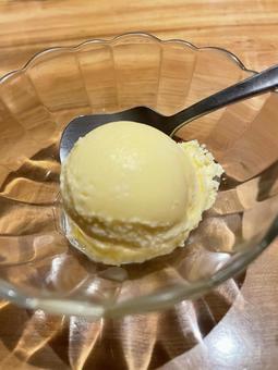 バニラのアイスクリーム バニラのアイスクリーム バニラアイス,バニラ,アイスの写真素材