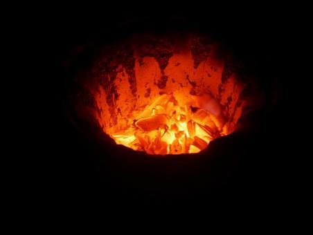 火起こし 火起こし,炭,炭火の写真素材