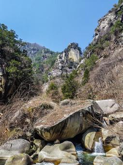 【山梨県】甲府市・昇仙峡の覚円峰 【山梨県】甲府市・昇仙峡の覚円峰 覚円峰,昇仙峡,甲府市の写真素材