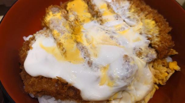 かつ丼 かつ丼,かつ,卵の写真素材