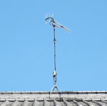【風景写真】テレビ受信アンテナ 【風景写真】テレビ受信アンテナ アンテナ,テレビ,受信の写真素材