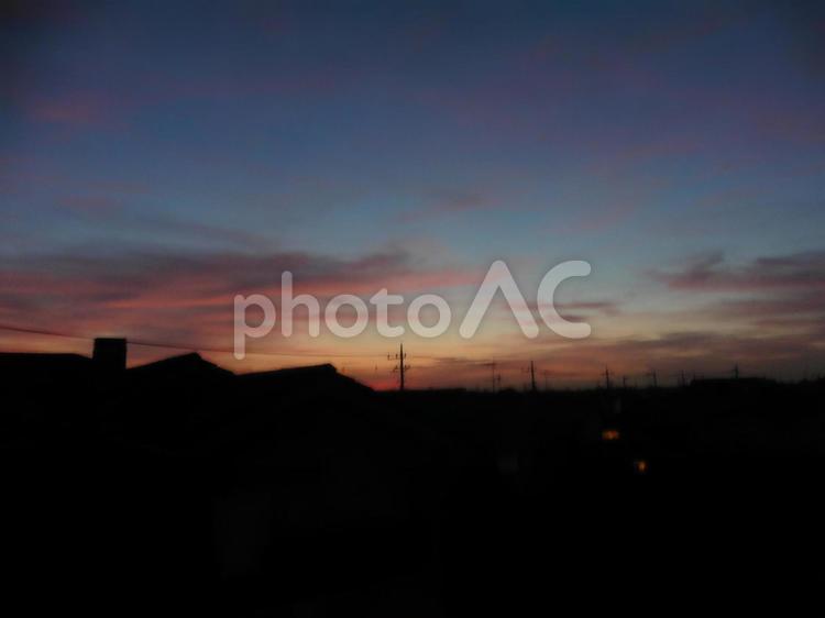 街の夕焼け 黄昏,夕焼け,空の写真素材