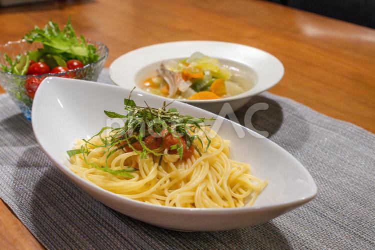 明太子と大葉の和風パスタセット パスタ,明太子,和風の写真素材