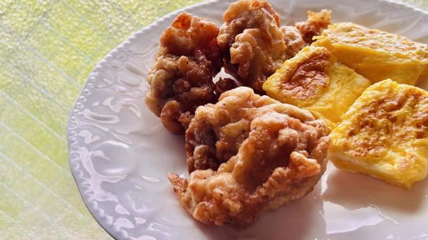 唐揚げと卵焼き 唐揚げ,卵焼き,お弁当作りの写真素材