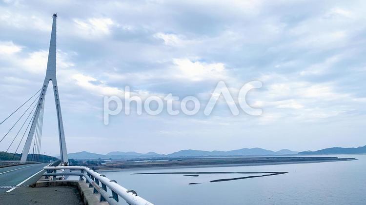 周防大橋と穏やかな海の風景 周防大橋,橋,海の写真素材
